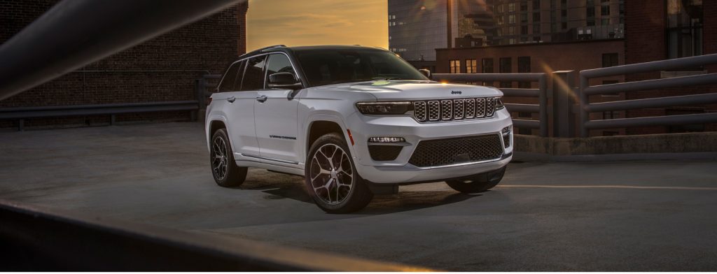 jeep-grand-cherokee-4xe-overview-exterior-1450X555