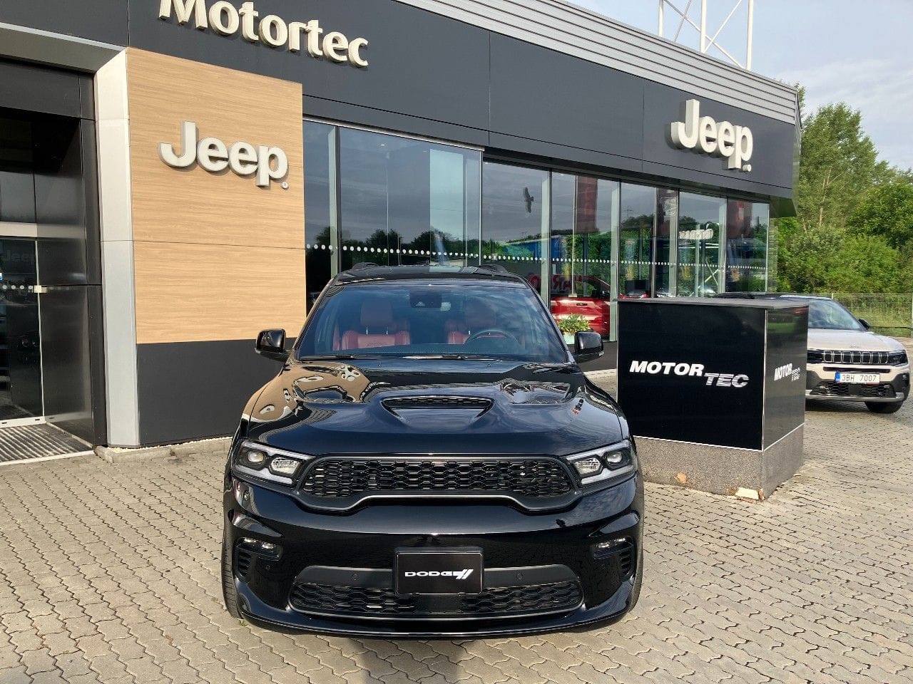 Dodge Durango 6.4 V8 SRT BLACK PREMIUM