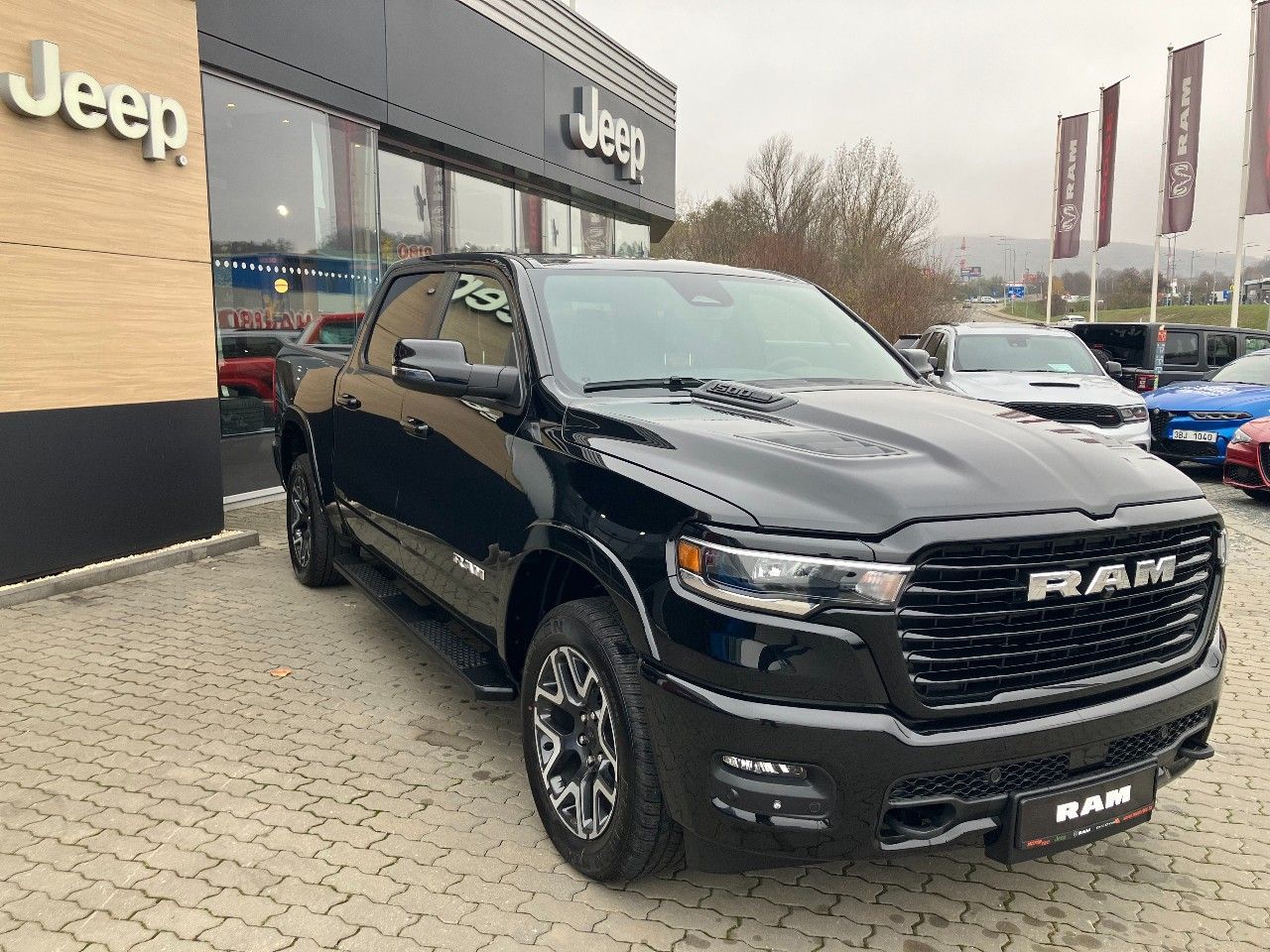 Dodge RAM 3.0 I6 LPG 420K LARAMIE SPORT 2025